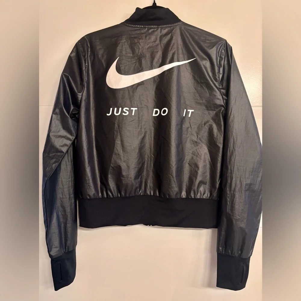 Nike Running Jacket - Picture 2 of 6